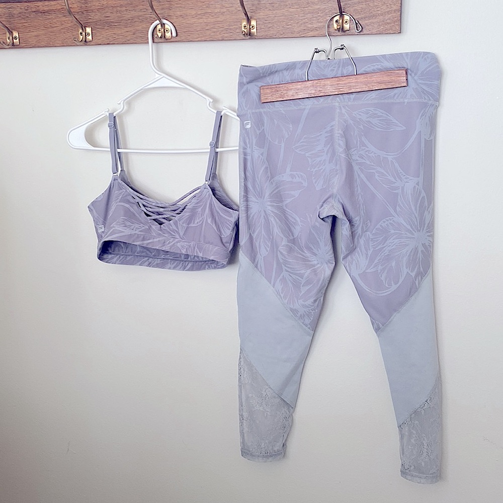 Fabletics set - Picture 2 of 4